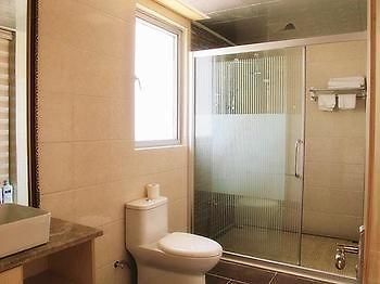 Jingyang Hotel Renhua Extérieur photo